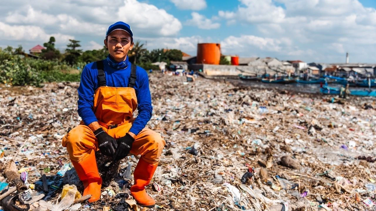 7,500 Pounds of Ocean-Bound Waste Removed This November 