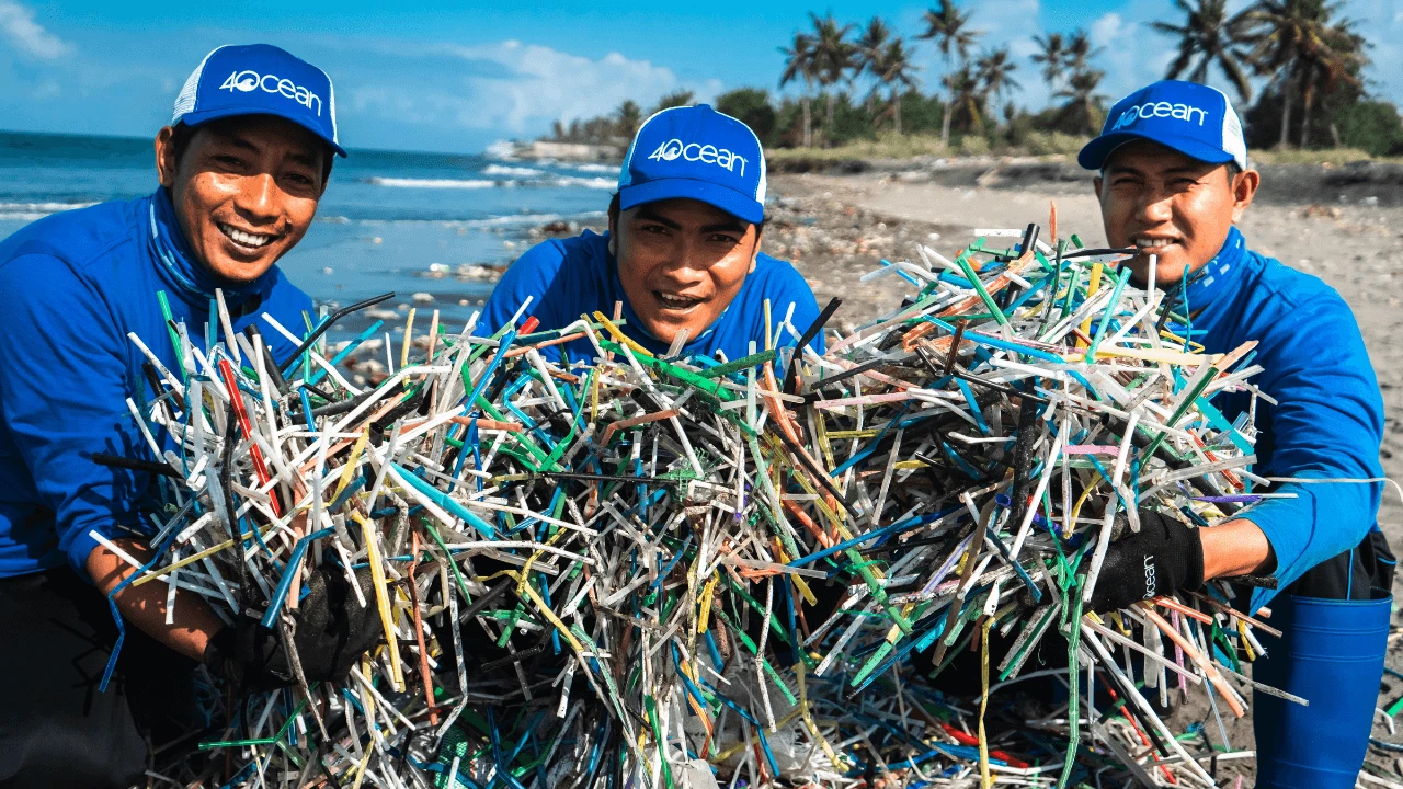 Wave Browser July Impact Report: 8,350 Pounds of Trash and Plastic Removed