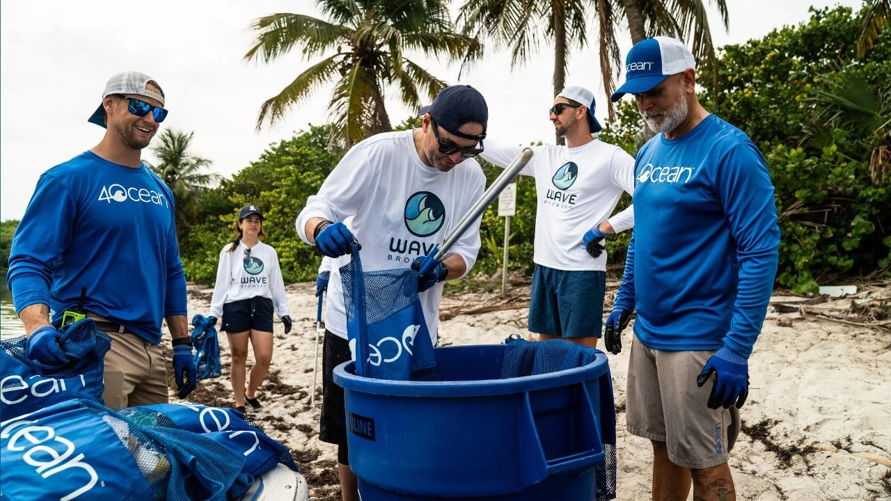 Wave Browser x 4ocean: 7,509 Pounds of Ocean Trash Removed in September